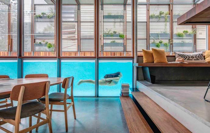 Quand la piscine fait partie du décor de la maison