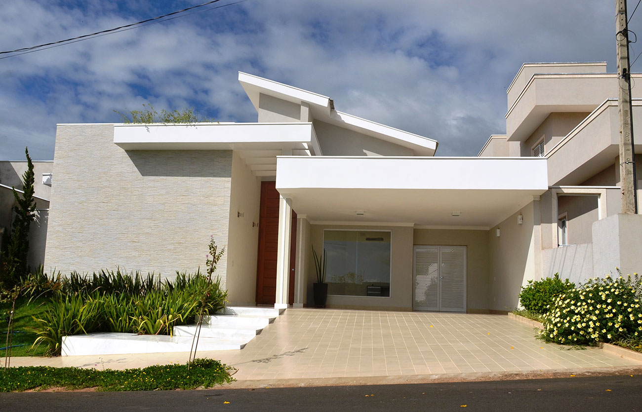 Belle conception de maison brésilienne pour les communautés fermées