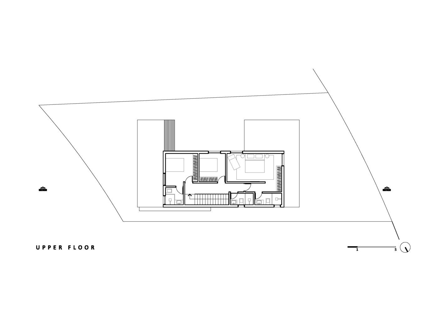 Modèle de plan de maison avec façade en béton