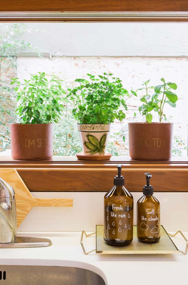 Potager fait maison avec le nom des plantes